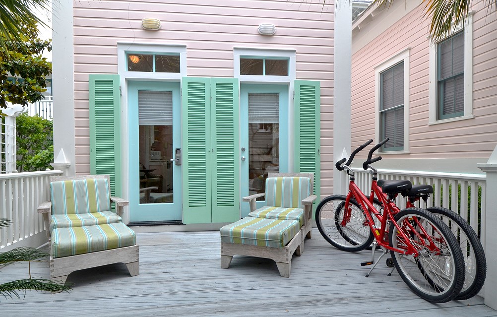 Slideshow for Property West Indian | HomeScenes.com